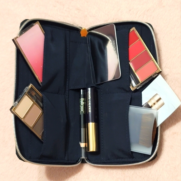 New Estee Lauder Makeup Travel Wallet Exclusive Set - Picture 9 of 11